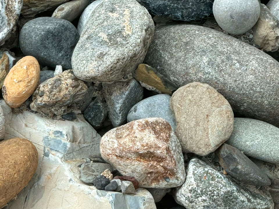 1/3 in. River Stone